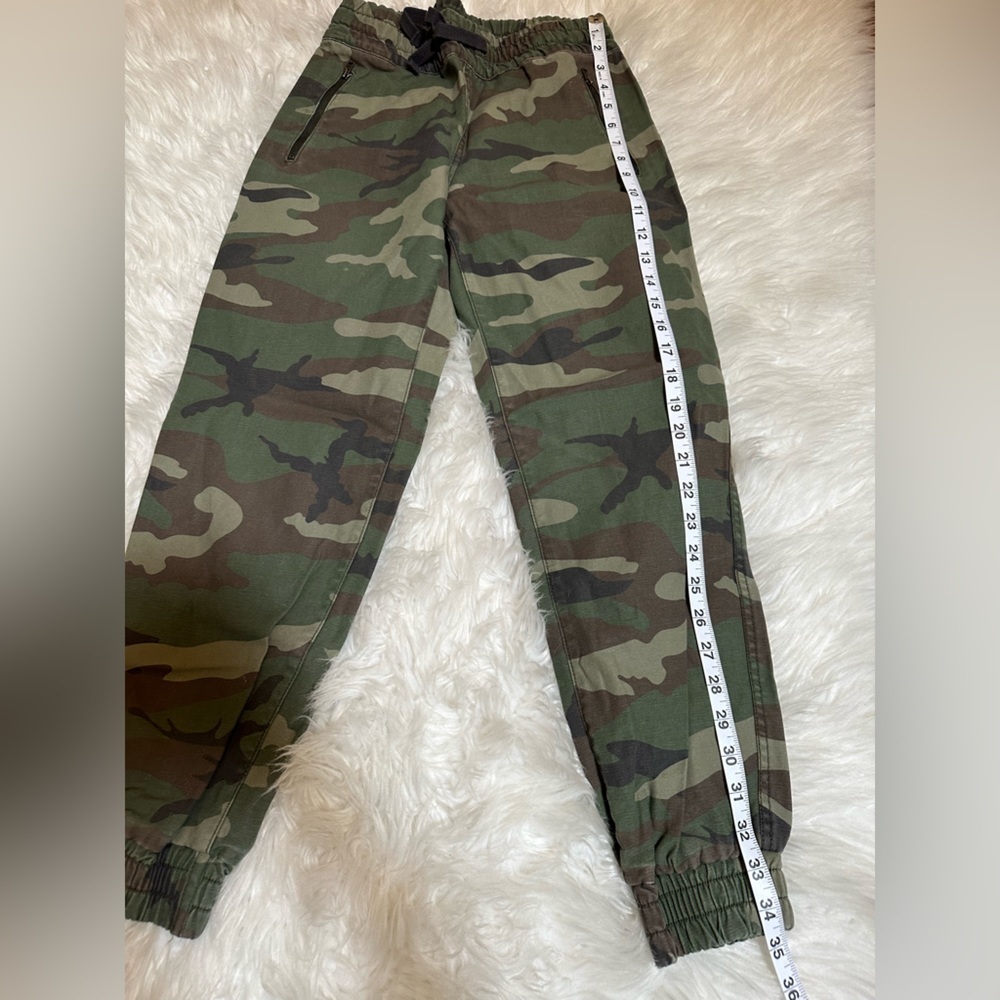 Aritzia Pants - Picture 2 of 7